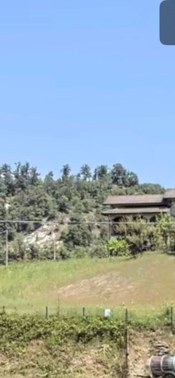 casa indipendente in vendita a Carpineti in zona Villa