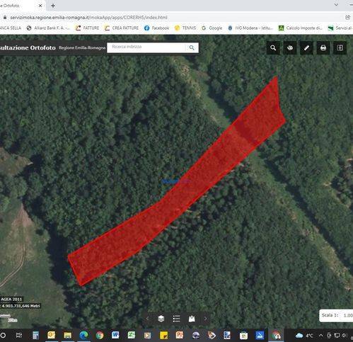 casa indipendente in vendita a Carpineti in zona Villa