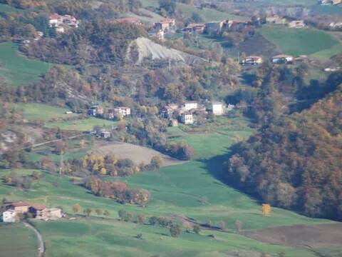 casa indipendente in vendita a Carpineti in zona Villa