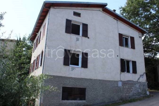 casa indipendente in vendita a Carpineti