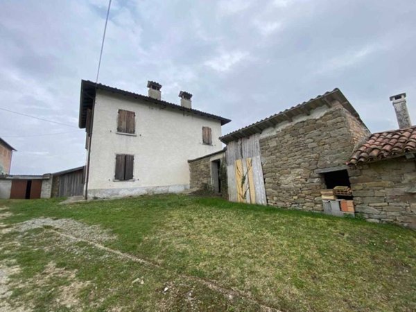 casa indipendente in vendita a Carpineti