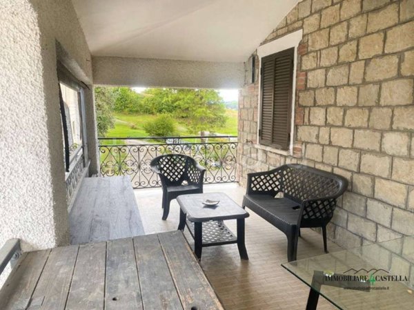 appartamento in vendita a Carpineti in zona Le Casette