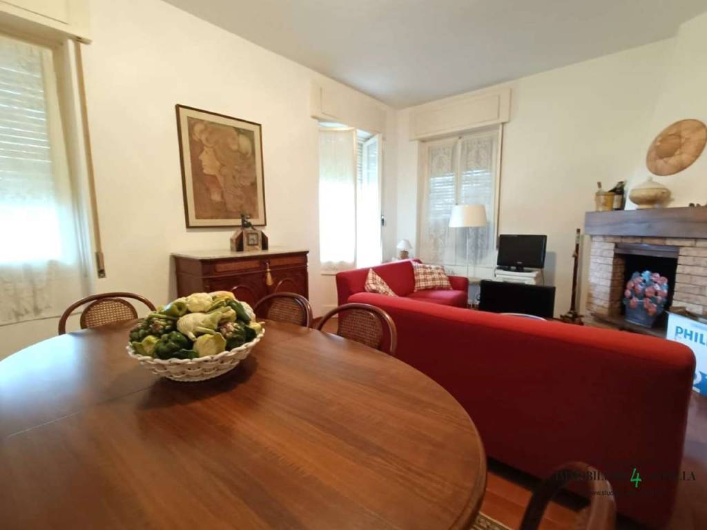 appartamento in vendita a Carpineti in zona Marola