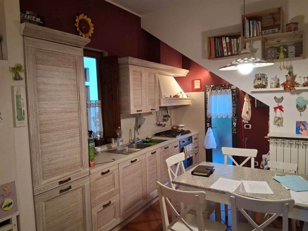 casa indipendente in vendita a Carpineti in zona San Donnino