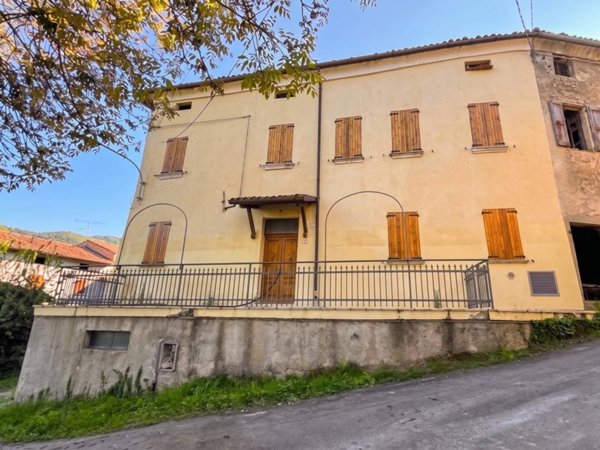 appartamento in vendita a Carpineti