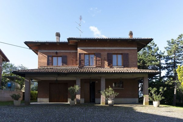 casa indipendente in vendita a Carpineti in zona Valestra