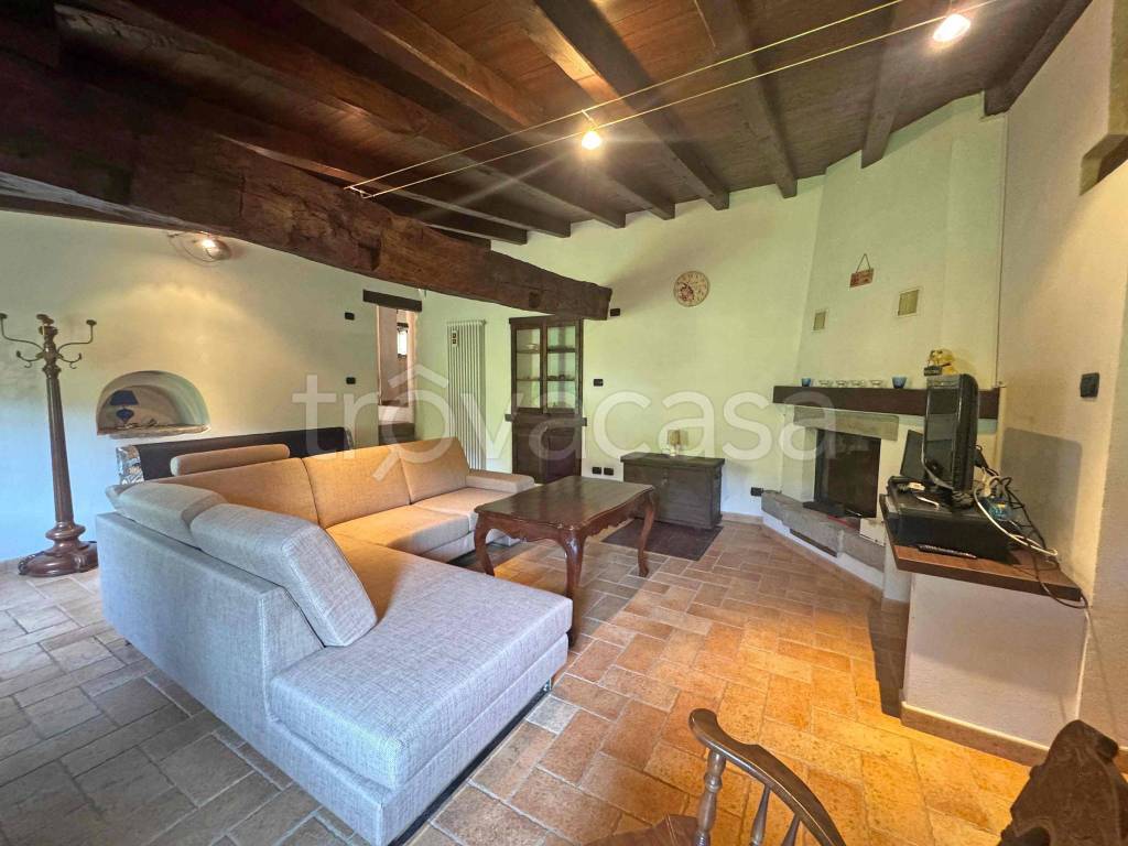 casa indipendente in vendita a Carpineti