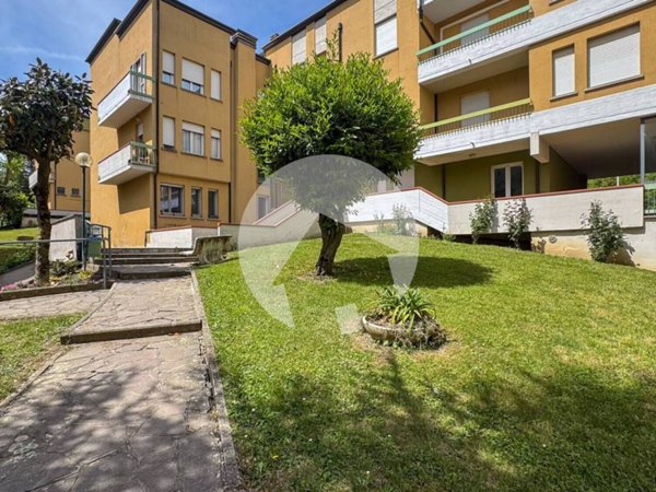 appartamento in vendita a Carpineti in zona Ca' de Beretti