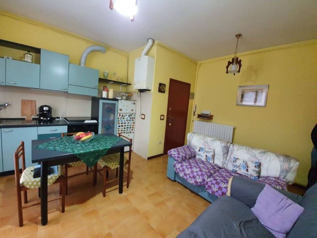 appartamento in vendita a Carpineti in zona Ca' de Beretti