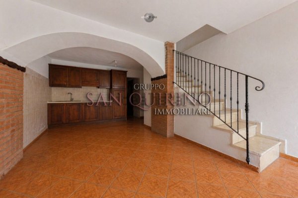 appartamento in vendita a Carpineti in zona Villa