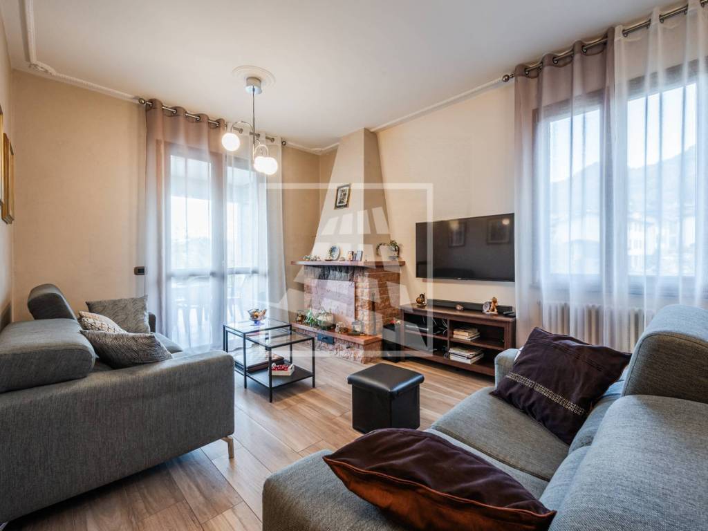 casa indipendente in vendita a Carpineti