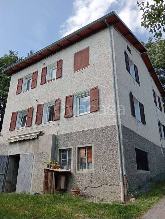 casa indipendente in vendita a Carpineti