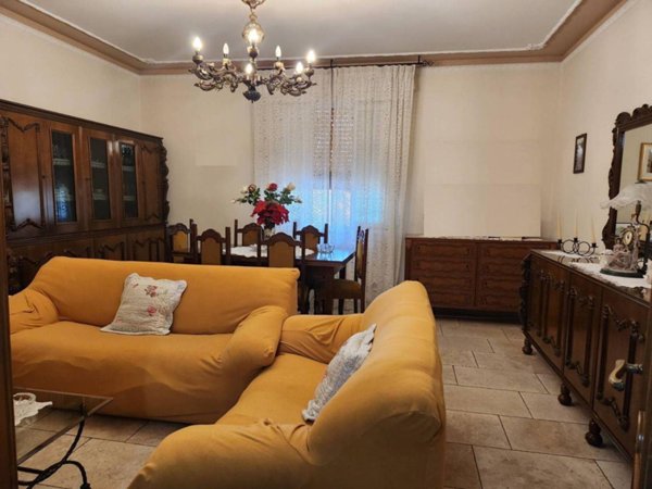 appartamento in vendita a Casalgrande in zona Salvaterra
