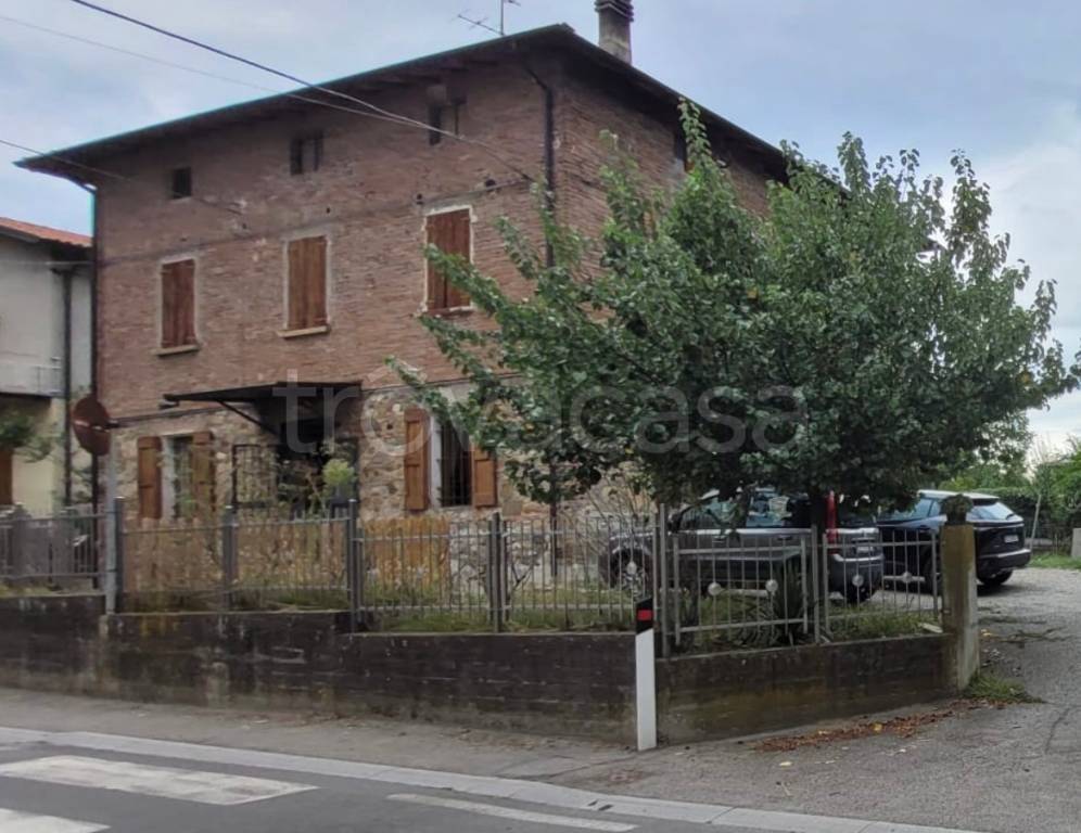 casa indipendente in vendita a Casalgrande