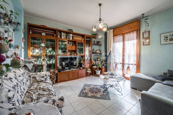 appartamento in vendita a Casalgrande in zona Villalunga
