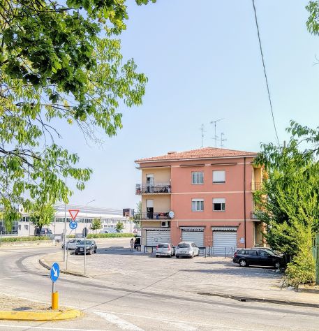 appartamento in vendita a Casalgrande in zona Sant'Antonino