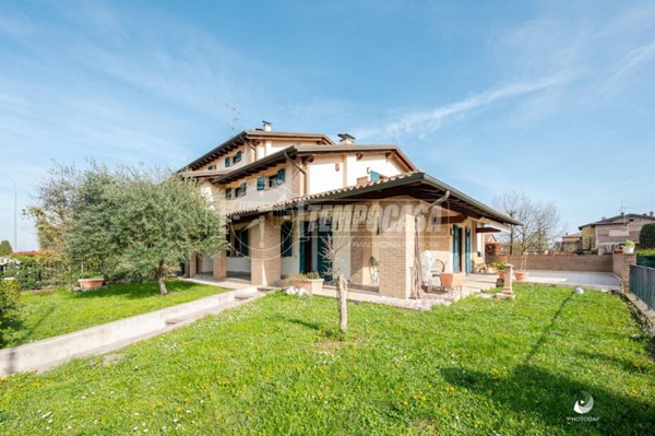 casa indipendente in vendita a Casalgrande