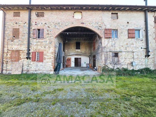 appartamento in vendita a Casalgrande in zona Salvaterra