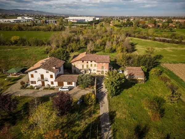 appartamento in vendita a Casalgrande in zona Salvaterra