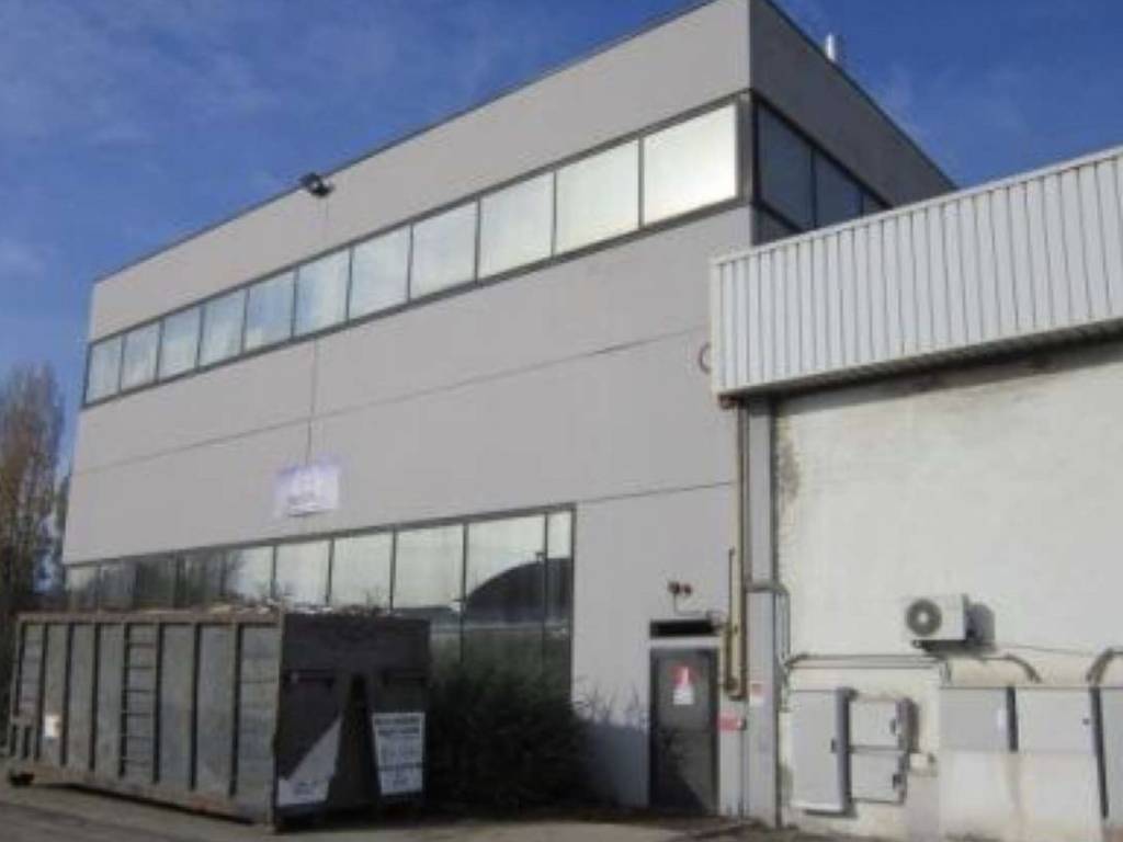 ufficio in vendita a Casalgrande in zona Veggia