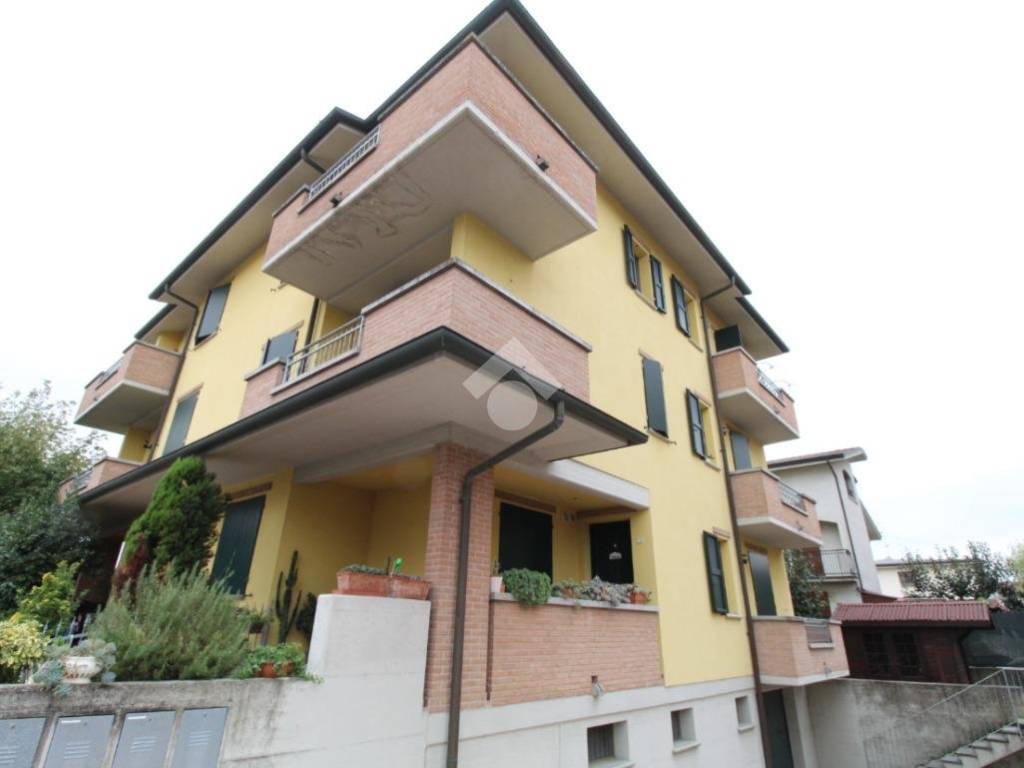 appartamento in vendita a Casalgrande in zona Salvaterra