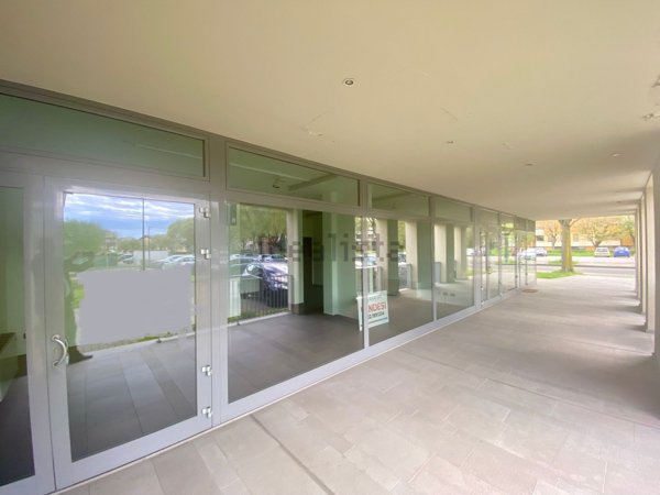 negozio in affitto a Casalgrande