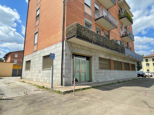 negozio in vendita a Casalgrande