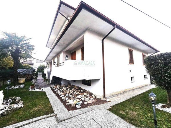 appartamento in vendita a Casalgrande in zona Dinazzano