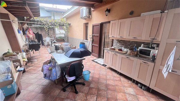 casa indipendente in vendita a Casalgrande in zona Veggia