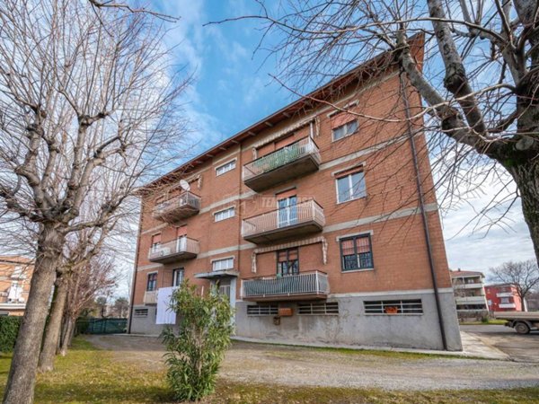appartamento in vendita a Casalgrande in zona Villalunga