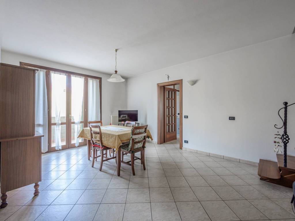 appartamento in vendita a Casalgrande in zona Salvaterra