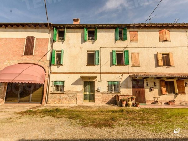 casa indipendente in vendita a Casalgrande
