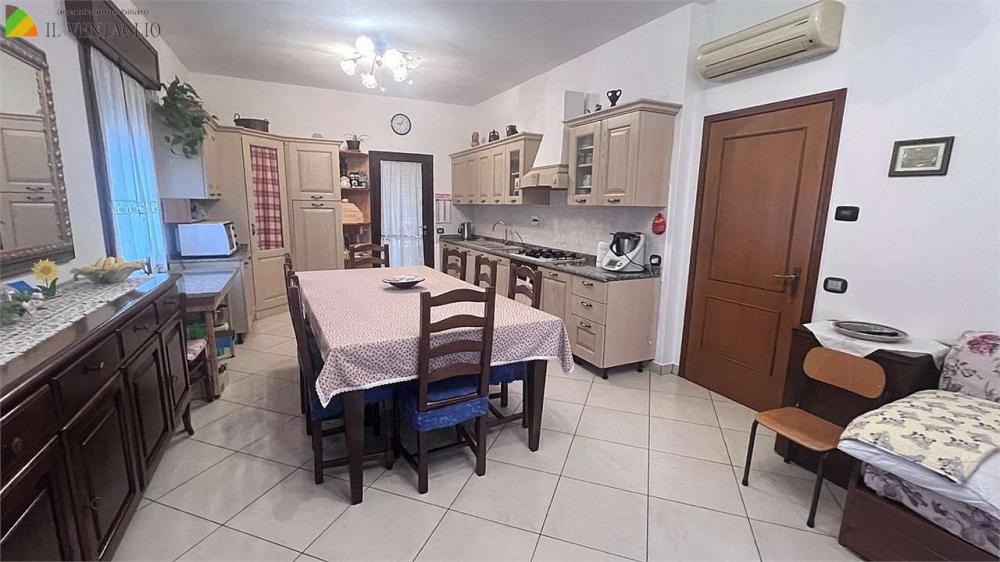 casa indipendente in vendita a Casalgrande in zona Veggia