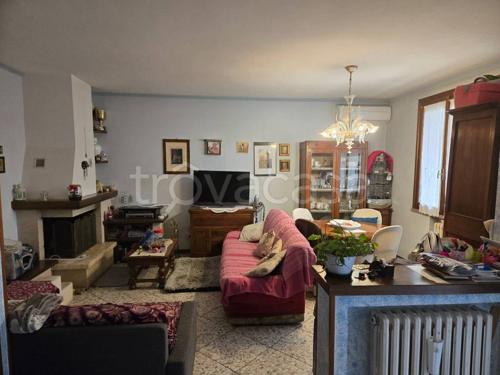 casa indipendente in vendita a Casalgrande