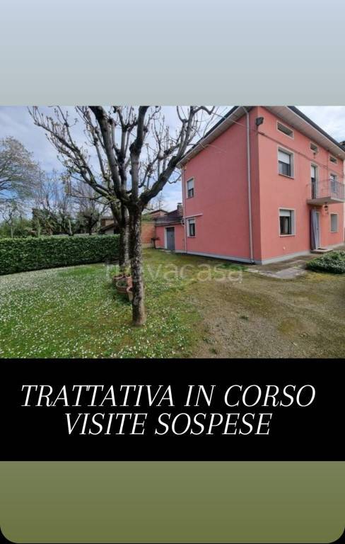 casa indipendente in vendita a Casalgrande in zona Sant'Antonino
