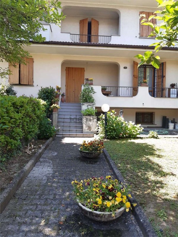 casa indipendente in vendita a Casalgrande
