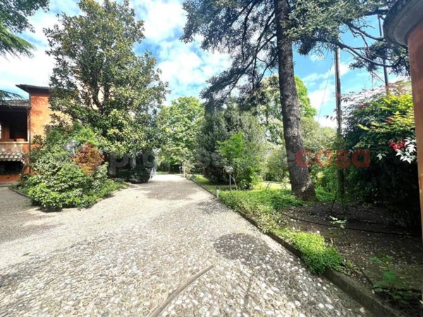 casa indipendente in vendita a Casalgrande