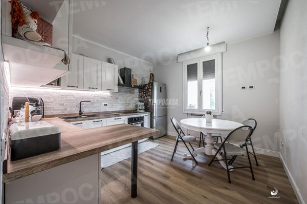 appartamento in vendita a Casalgrande in zona Veggia