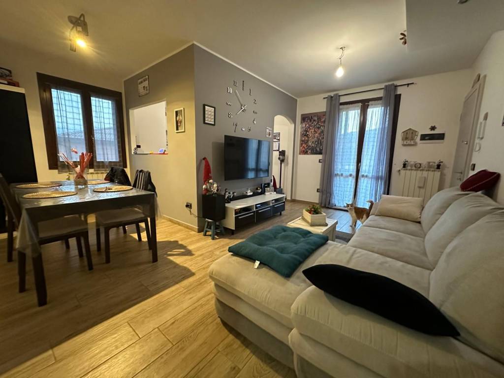 appartamento in vendita a Casalgrande in zona Villalunga