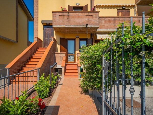 appartamento in vendita a Casalgrande in zona Salvaterra