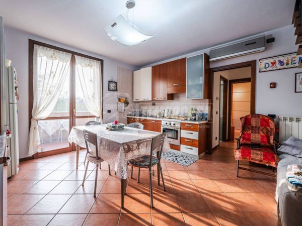 appartamento in vendita a Casalgrande in zona Villalunga