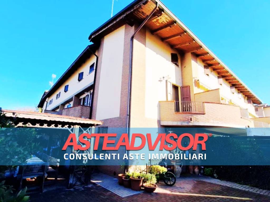 casa indipendente in vendita a Casalgrande in zona Salvaterra