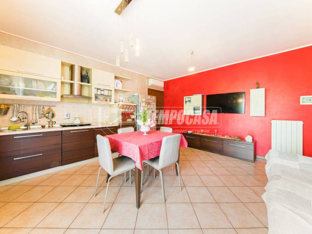 appartamento in vendita a Casalgrande in zona Salvaterra