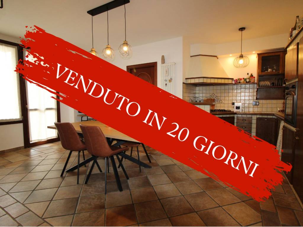 appartamento in vendita a Casalgrande in zona Salvaterra