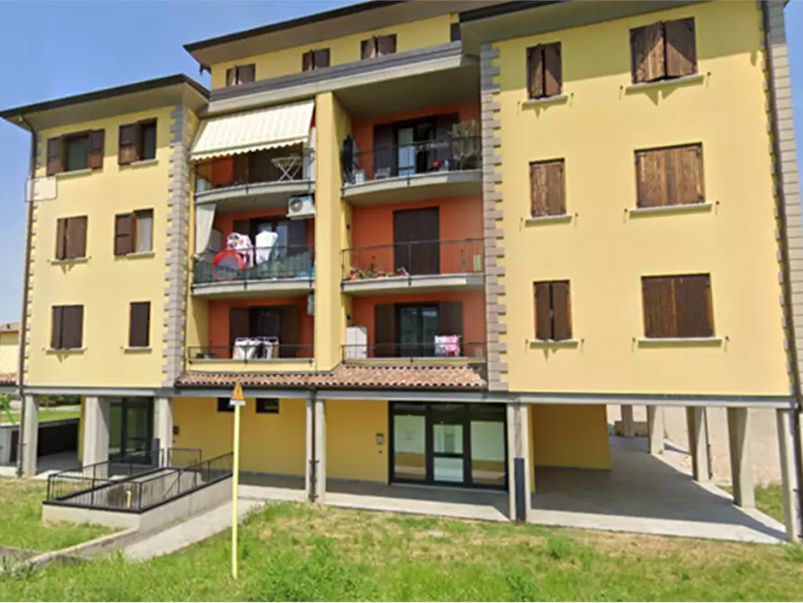 negozio in vendita a Casalgrande