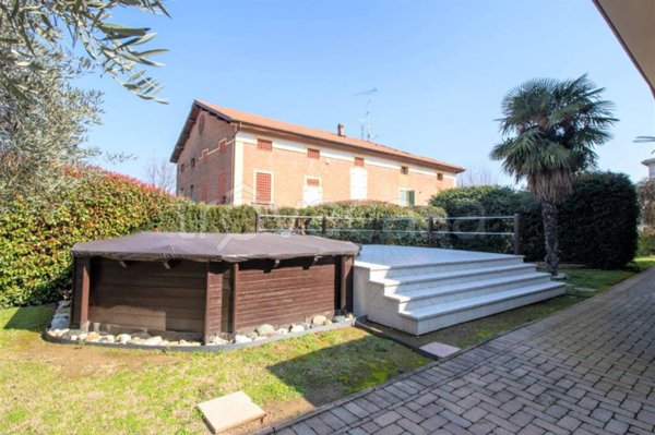 casa indipendente in vendita a Casalgrande