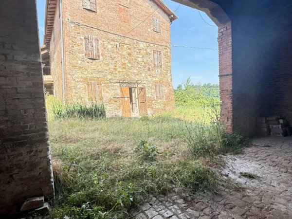 casa indipendente in vendita a Casalgrande