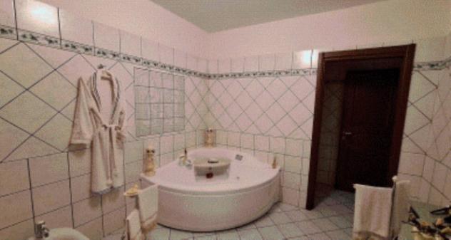 casa indipendente in vendita a Casalgrande in zona Salvaterra