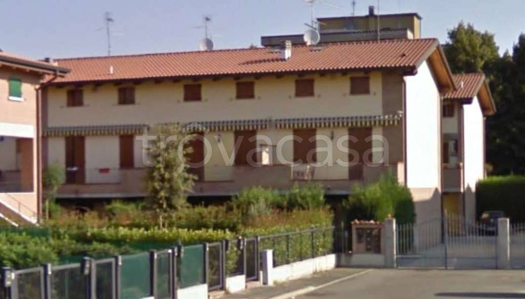 casa indipendente in vendita a Casalgrande in zona Salvaterra