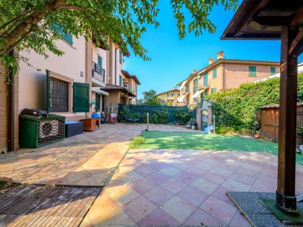 appartamento in vendita a Casalgrande in zona Dinazzano